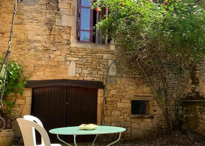 Dom wakacyjny Domaine Lilas - En Pierre Piscine Privee