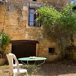 Дом отдыха Domaine Lilas - En Pierre Piscine Privee