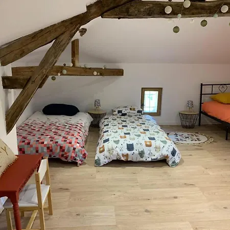 Hébergement de vacances Domaine Lilas - En Pierre Piscine Privee