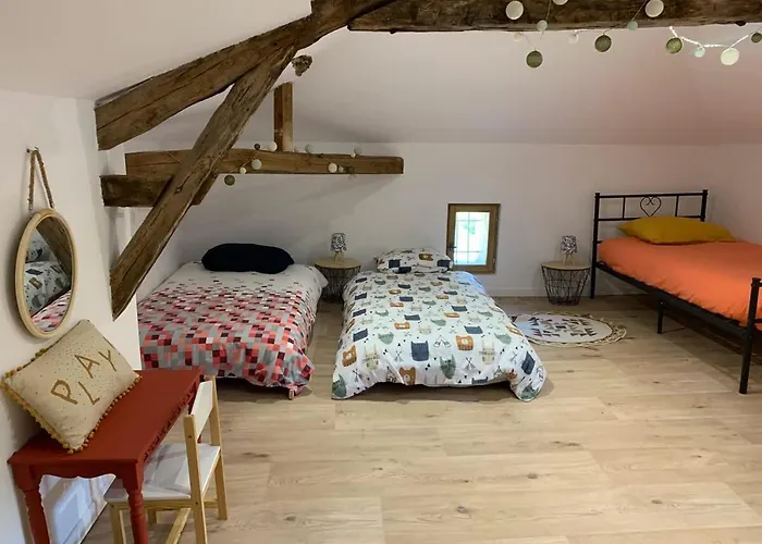 Hébergement de vacances Domaine Lilas - En Pierre Piscine Privee